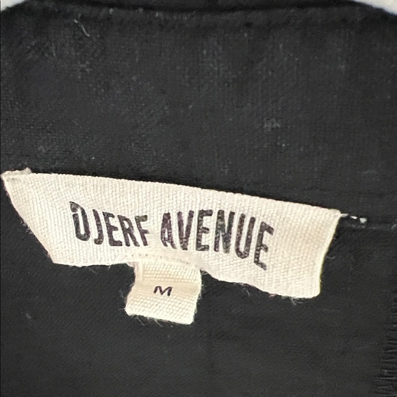 Djerf Avenue Breezy Women's button up shirt with slit in back. - Picture 2 of 4